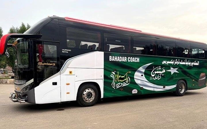 Al Makkah President Coaches Karachi to Multan, Lahore, Gujrat, Larkana